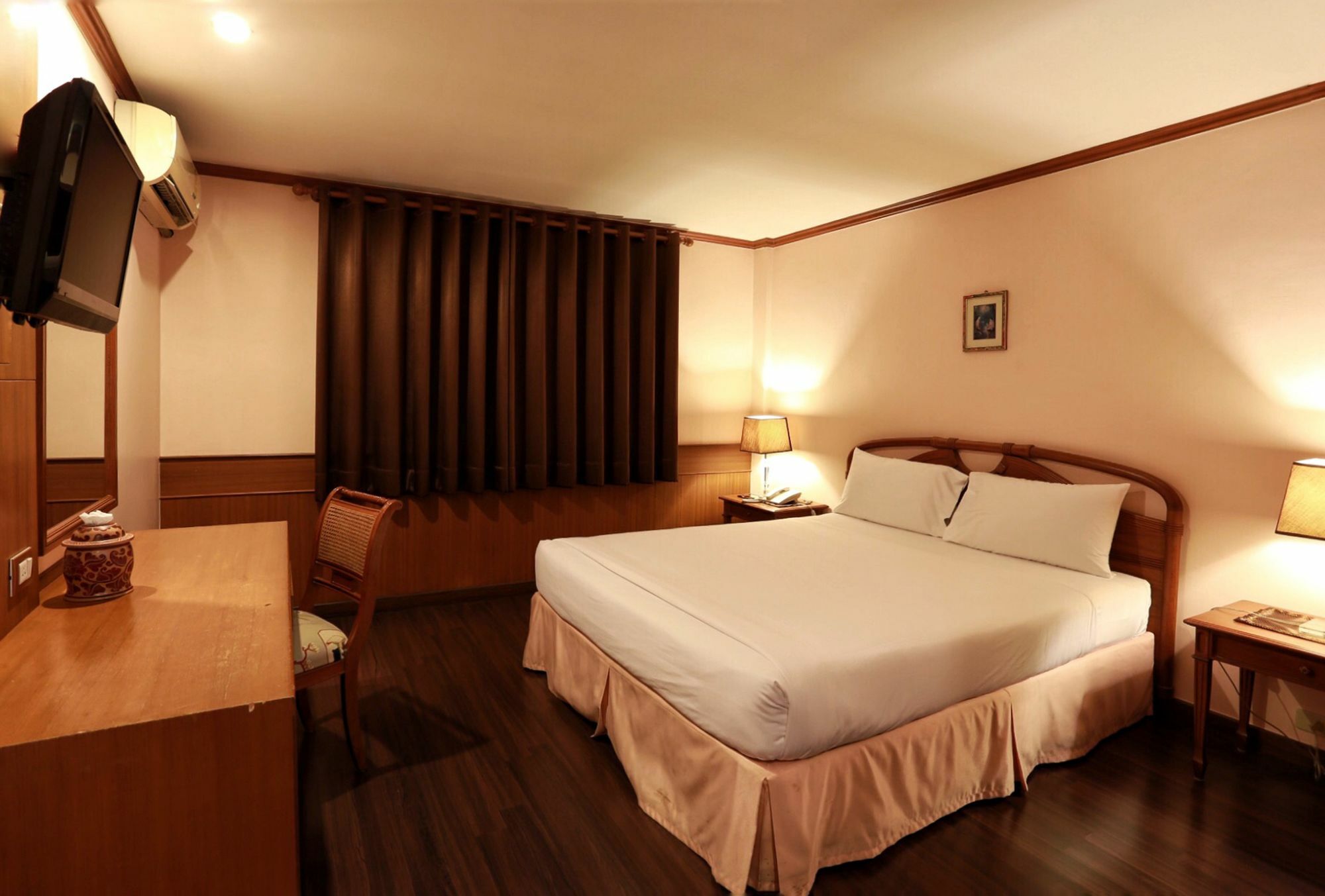 Travel Lodge Surawong (Adults Only) Bangkok Ngoại thất bức ảnh