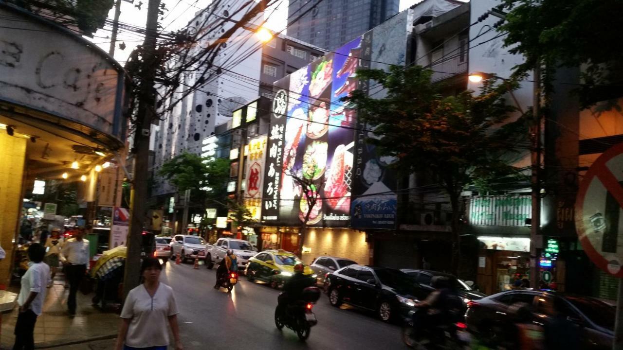 Travel Lodge Surawong (Adults Only) Bangkok Ngoại thất bức ảnh
